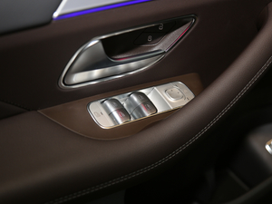 2020款GLE 350 4MATIC 动感型 主驾车窗控制区	
