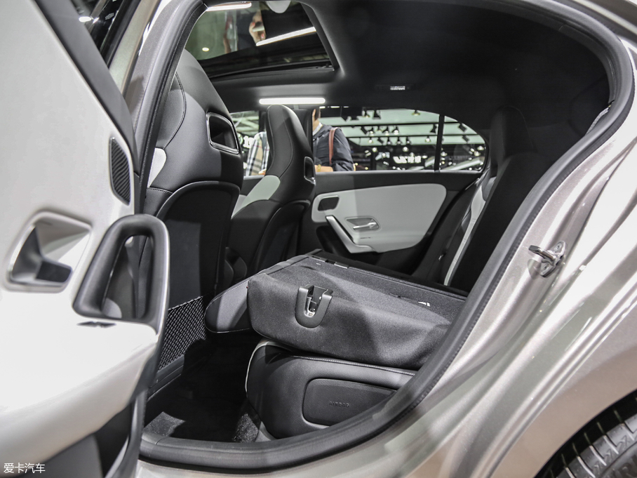 2019YA(M) A 220 4MATIC