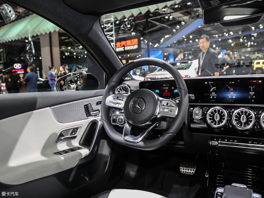 2019��YA��(�M��) A 220 4MATIC