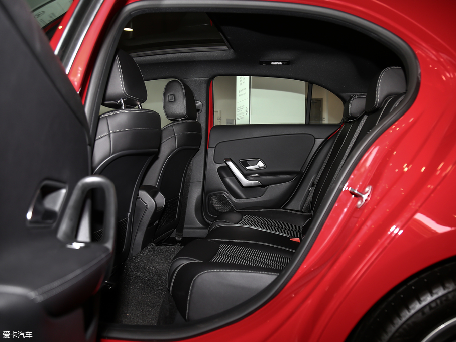 2019��YA��(�M��) A 200 �Ӹ���