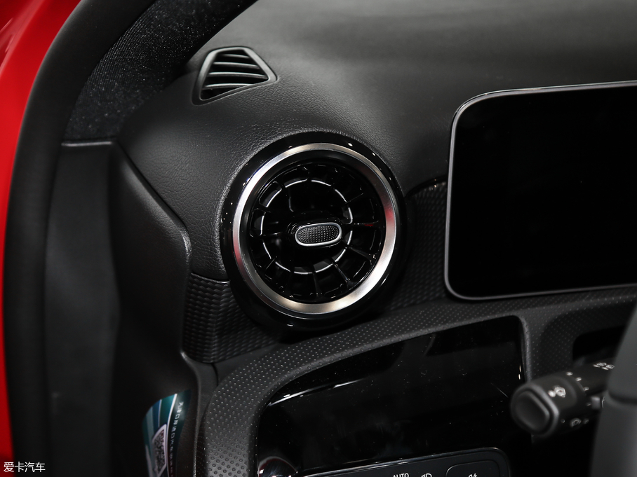 2019��YA��(j��)(�M(j��n)��) A 200 ��(d��ng)����