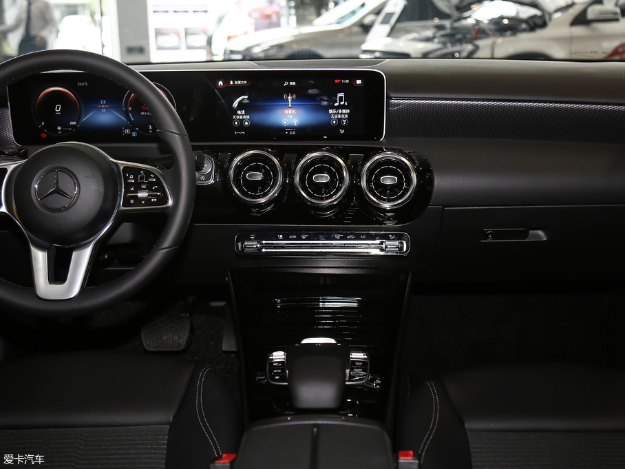 2019��YA��(�M��) A 200 �Ӹ���