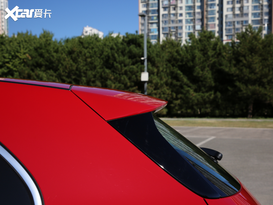 2019YA(M) A 200 r