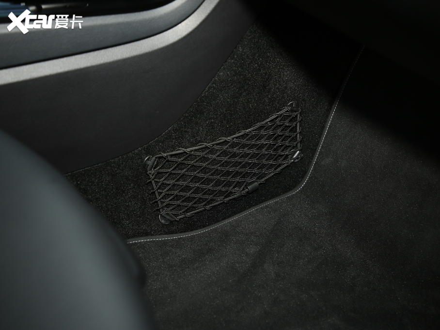 2019YA(M) A 200 r