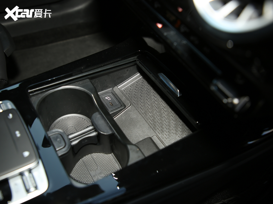 2019YA(M) A 200 r