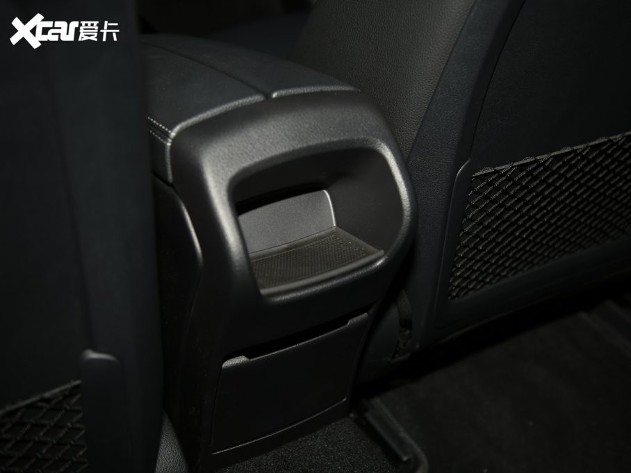 2019YA(M) A 200 r