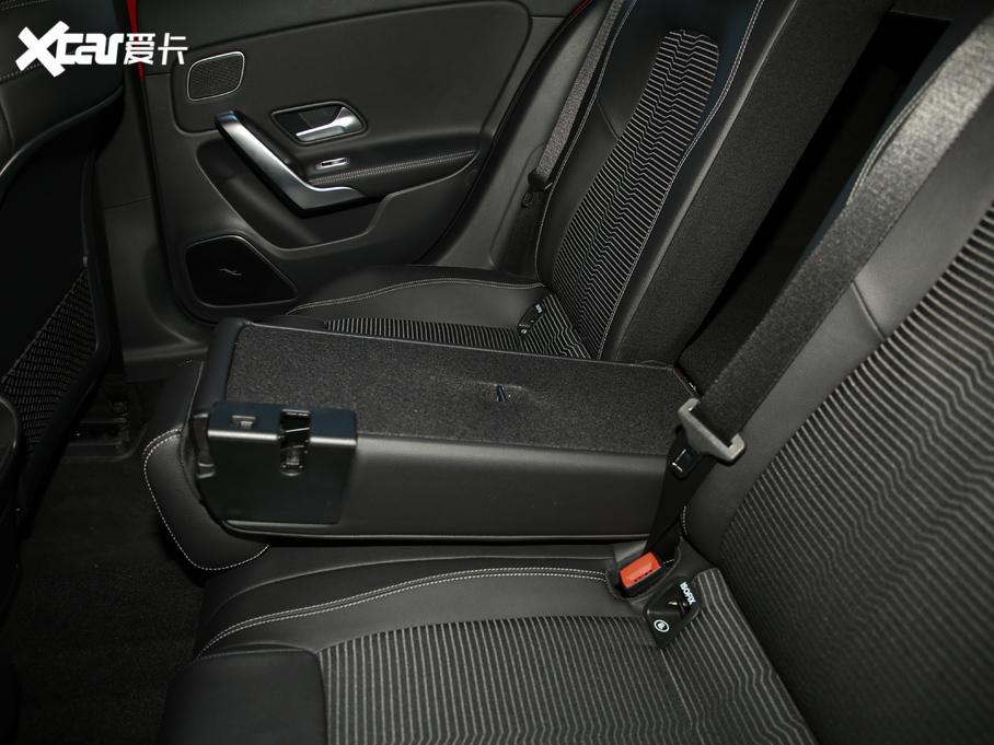 2019YA(M) A 200 r