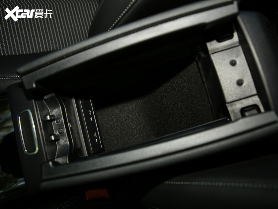 2019YA(M) A 200 r