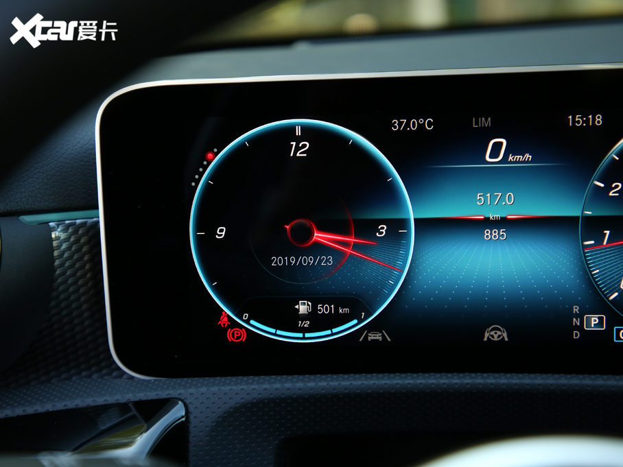 2019YA(M) A 200 r