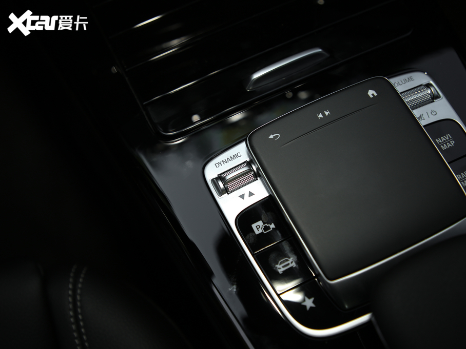 2019YA(M) A 200 r