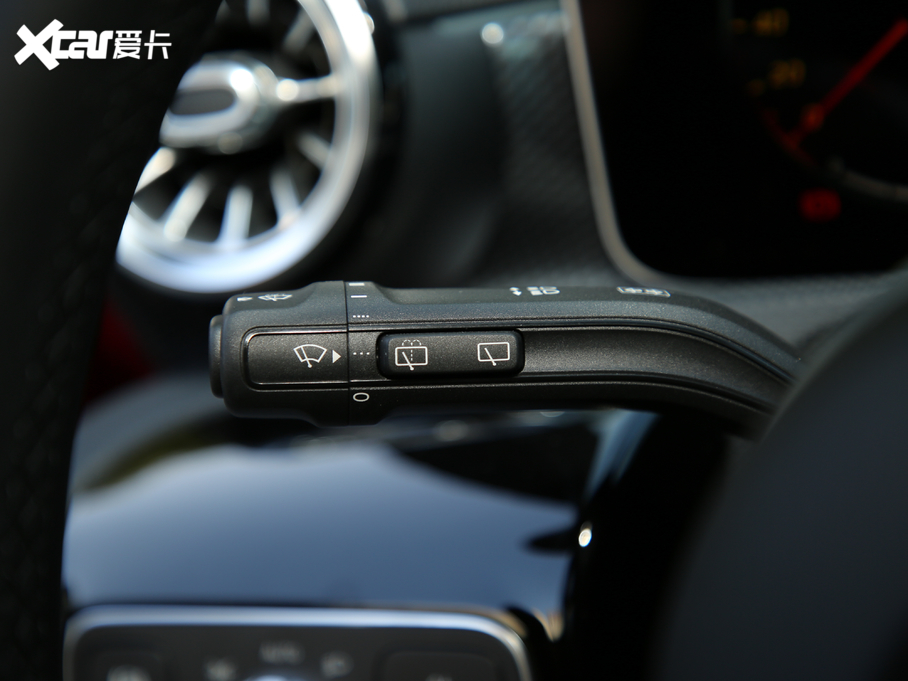 2019YA(M) A 200 r