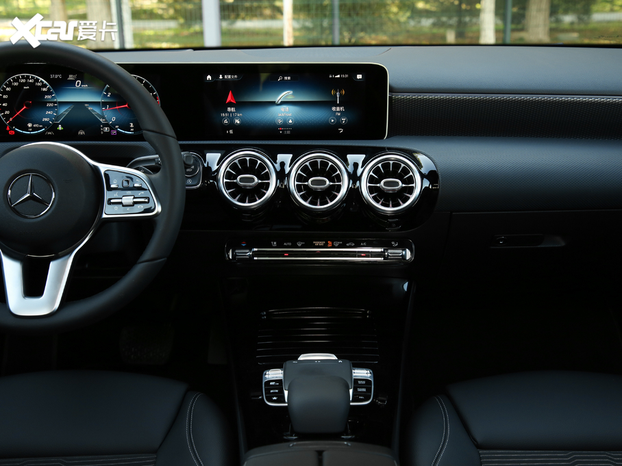 2019YA(M) A 200 r