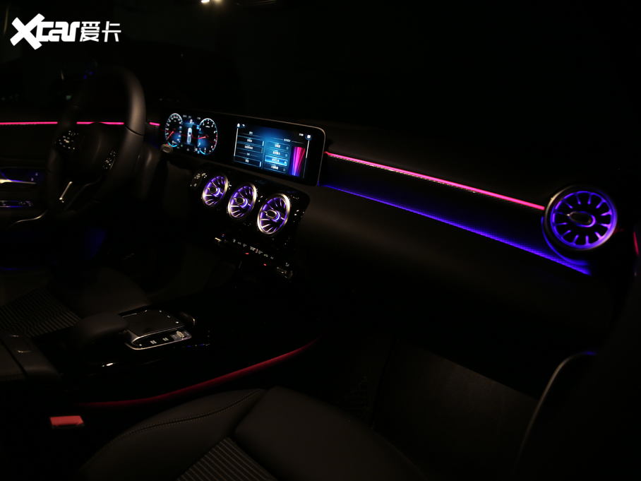 2019YA(M) A 200 r