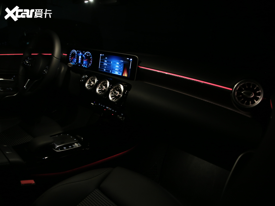 2019YA(M) A 200 r