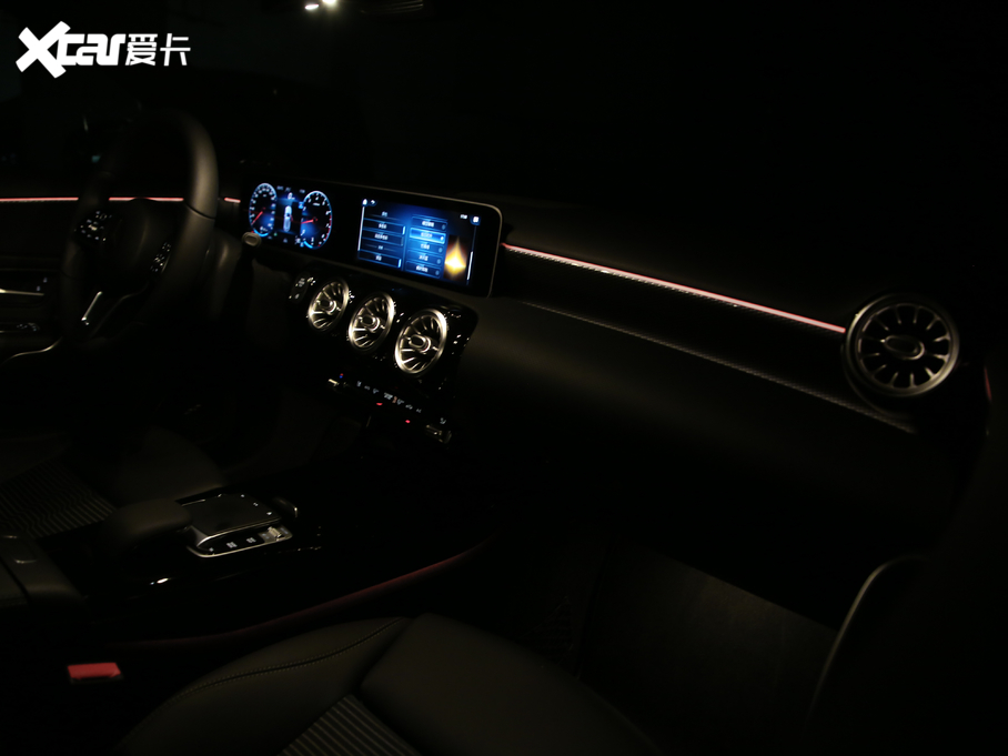 2019YA(M) A 200 r