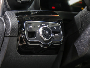 2019A 220 4MATIC п؅^