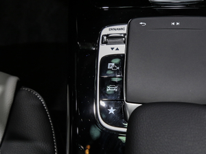 2019A 220 4MATIC п؅^