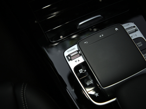 2019A(y) 200 r п؅^(q)