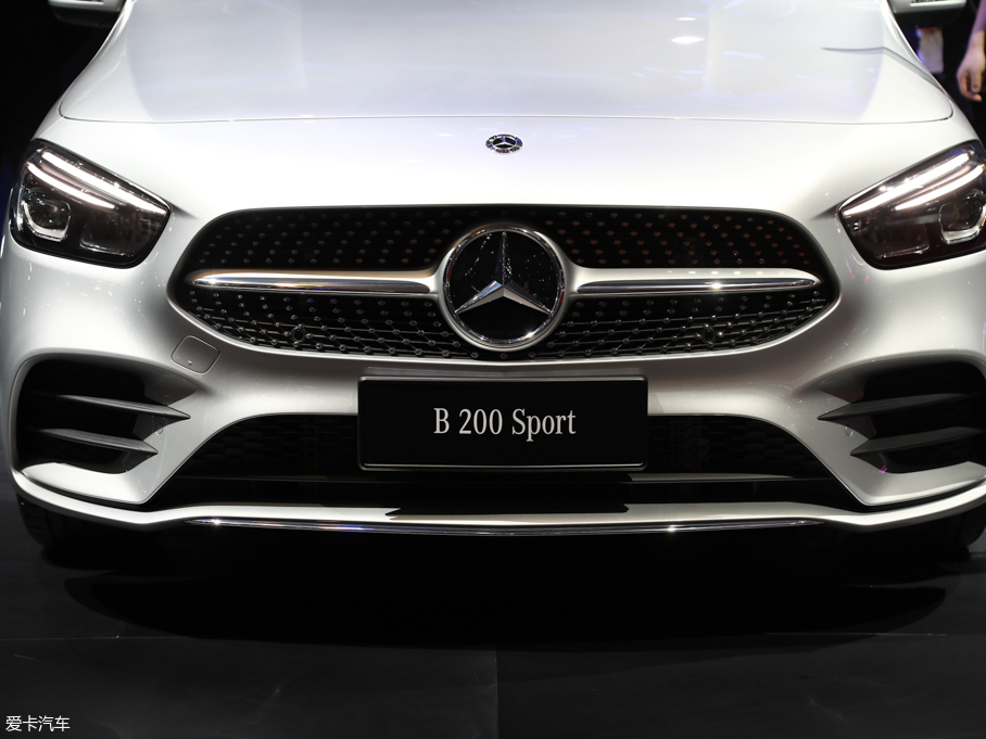 2020YB B 200 Sport