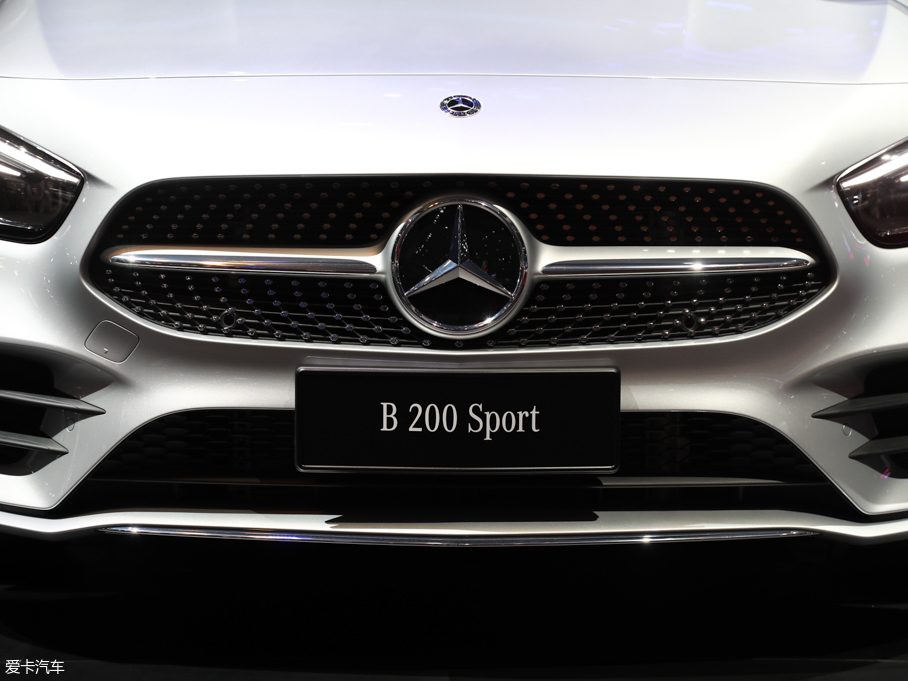 2020YB B 200 Sport