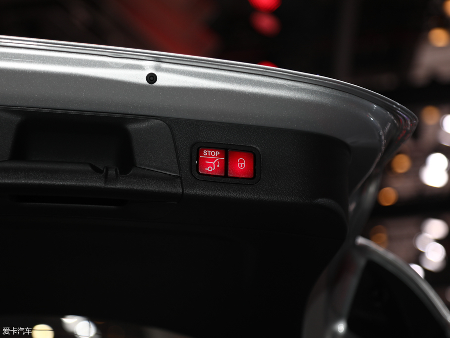 2020YB B 200 Sport