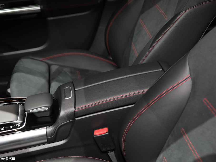 2020YB B 200 Sport