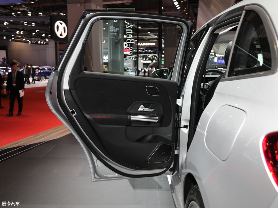 2020YB B 200 Sport