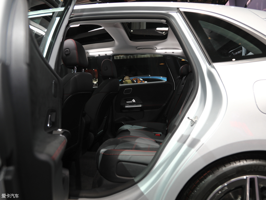 2020YB B 200 Sport