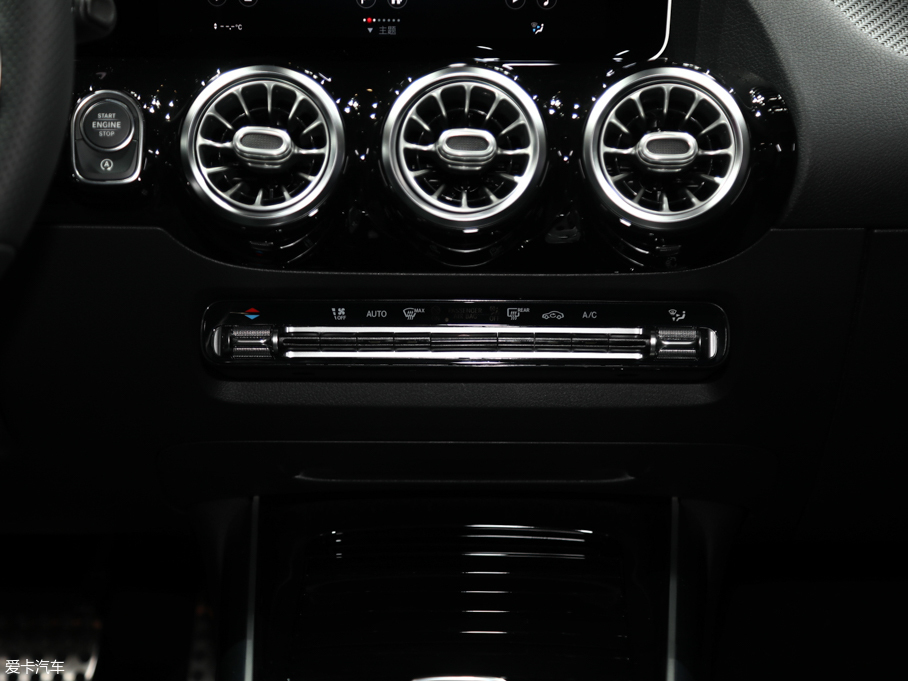 2020YB B 200 Sport