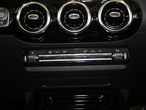 2020B 200 r {(dio){(dio)(ji)