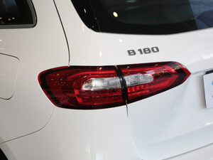 2020款B 180 细节外观