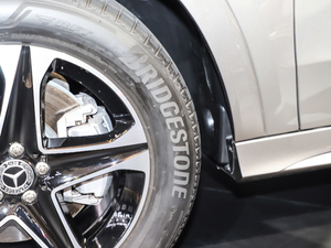 2021GLE 350e 4MATIC  ^