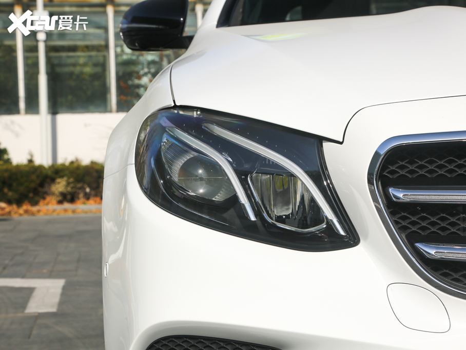 2020YE(M) E 260 \Ӱ