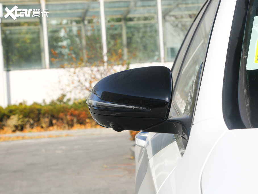 2020YE(M) E 260 \Ӱ