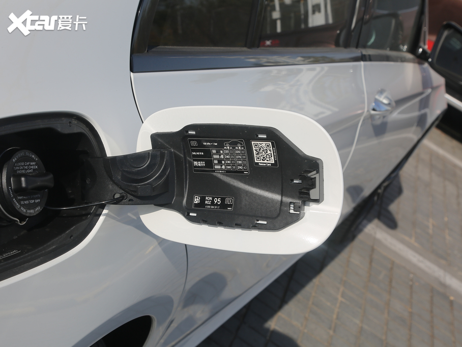 2020YE(M) E 260 \Ӱ