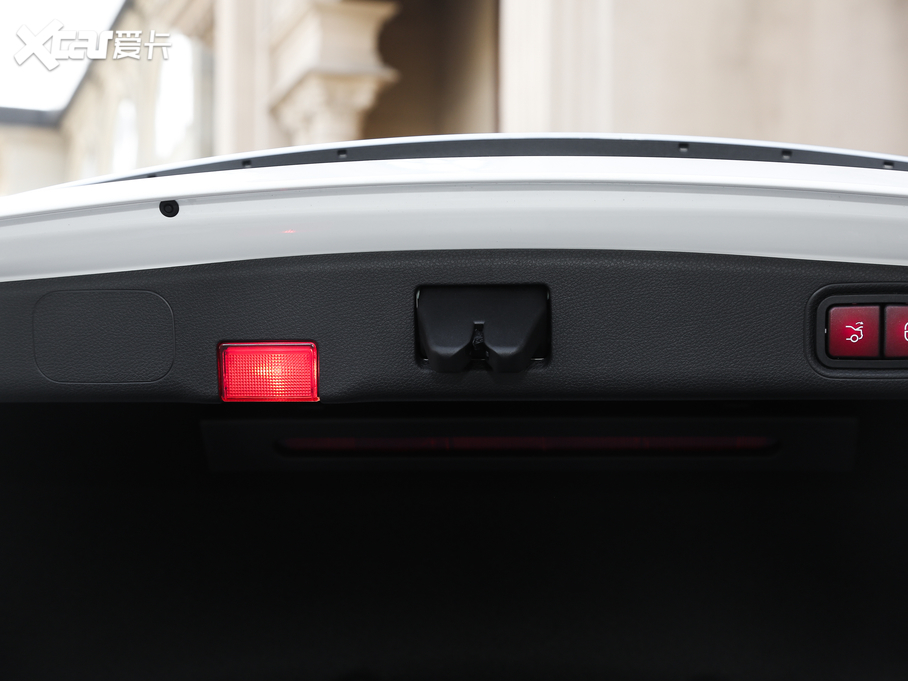 2020YE(M) E 260 \Ӱ