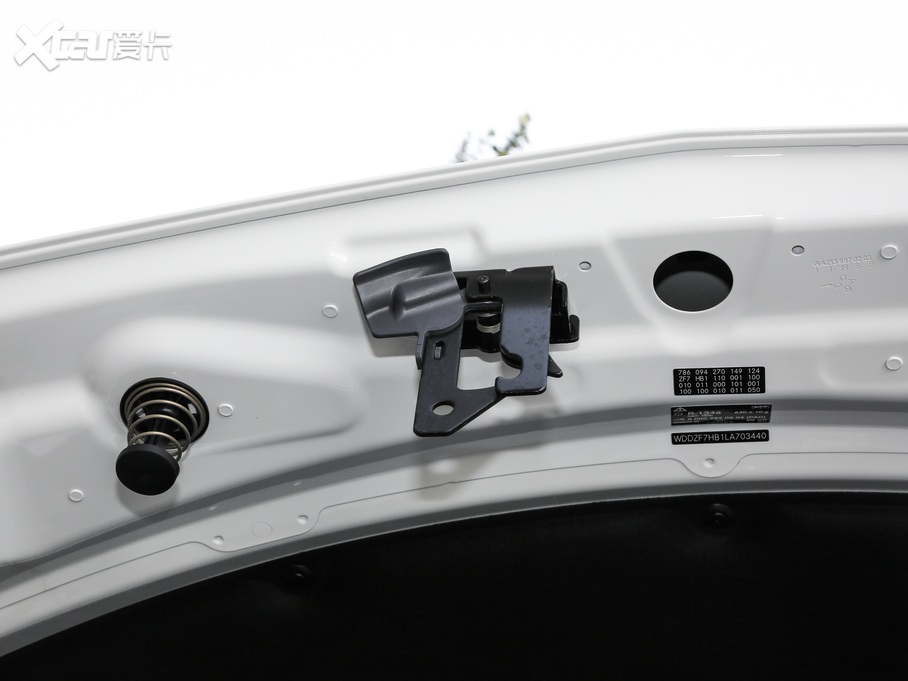 2020YE(M(jn)) E 260 \(yn)Ӱ