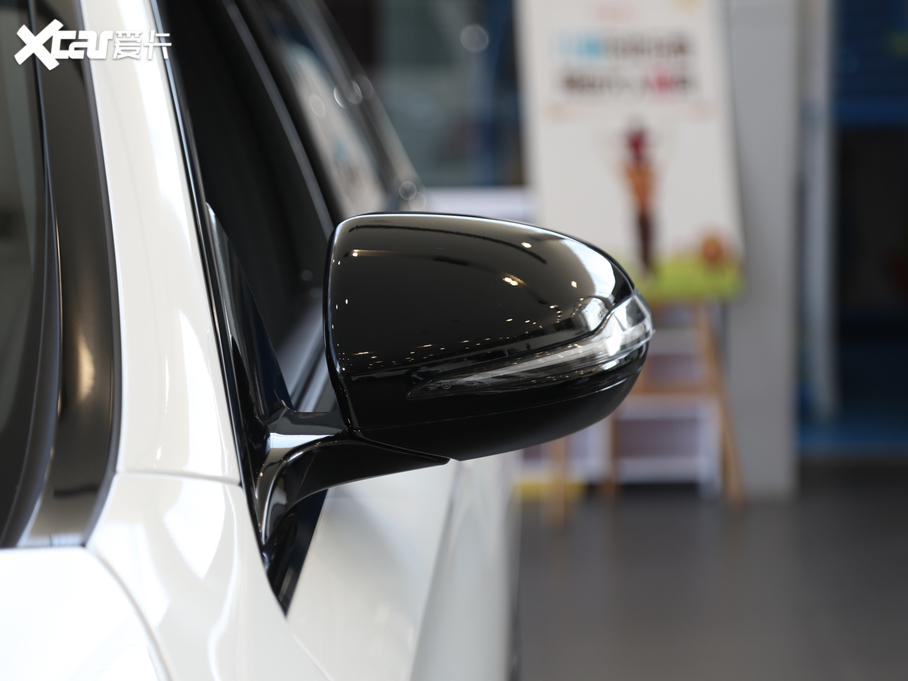 2020YE(M) E 260 \Ӱ