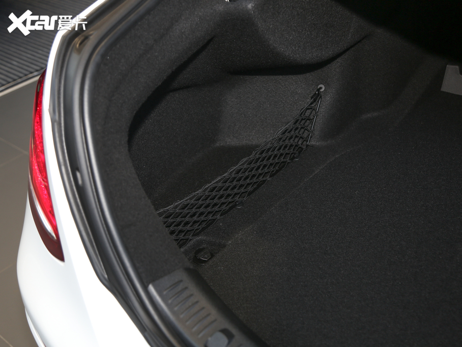 2020YE(M) Ŀ E 260 \Ӱ