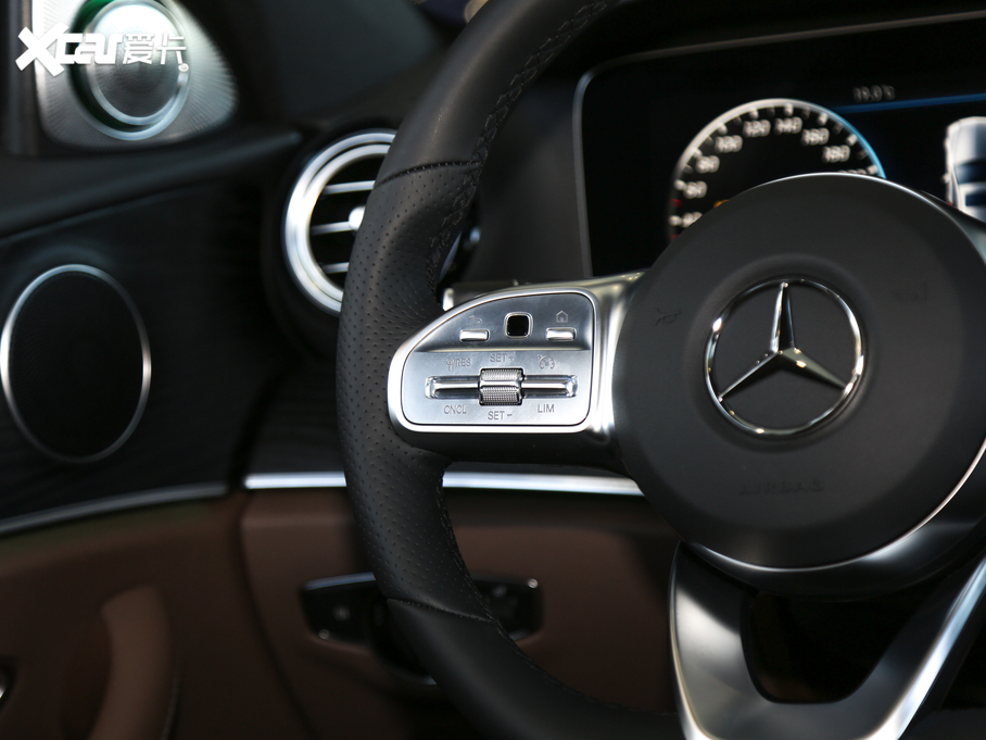 2020YE(M) Ŀ E 260 \Ӱ