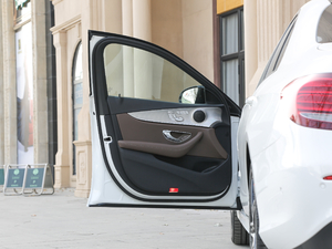 2020E 260 \Ӱ {λ܇T