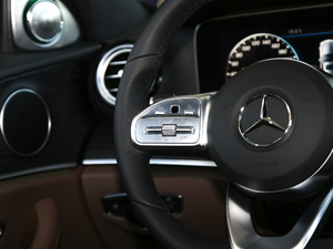 2020Ŀ E 260 \Ӱ п؅^