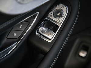 2020C 260 I܇ {܇ƅ^	