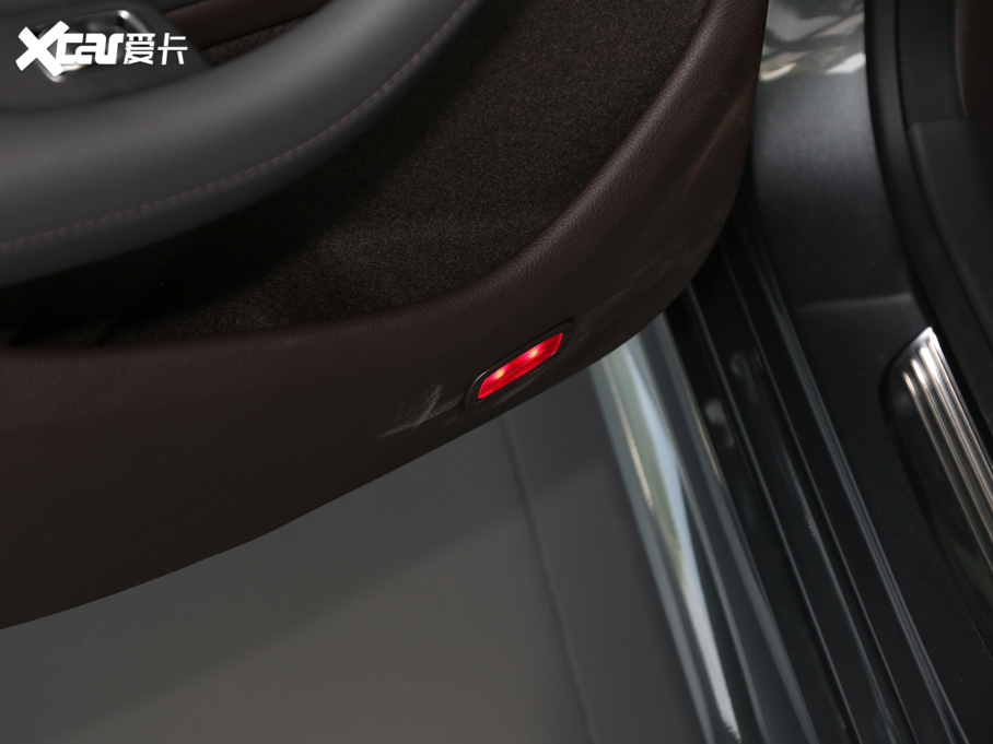 2020YCLS CLS 300 (dng)