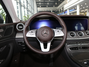 2020款CLS 300 动感型 方向盘