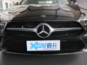 2020款CLS 260 中网