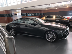 2020款CLS 260 整体外观