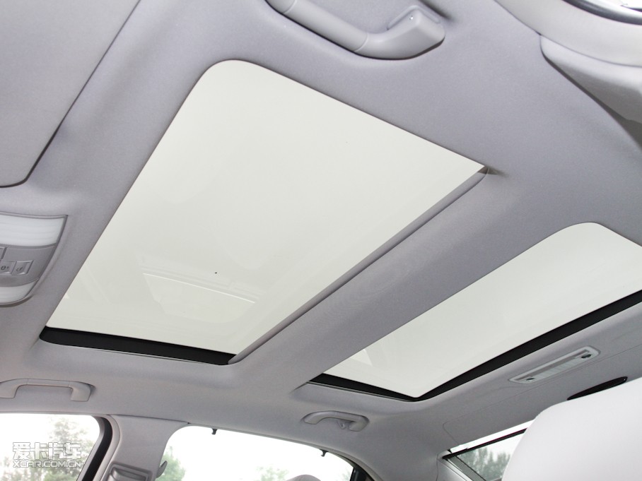 2009YE(M) E 300 Ű