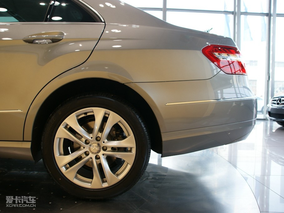 2010YE(M) E 260 CGIrа