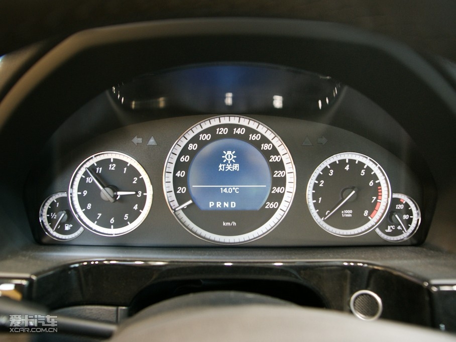 2010YE(M) E 260 CGIrа